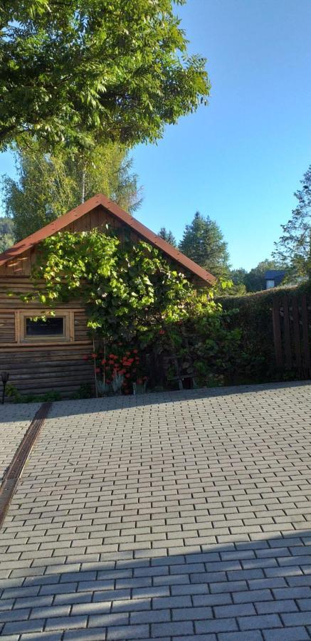 Agroturystyka Stokrotka Rymanów-Zdrój Esterno foto